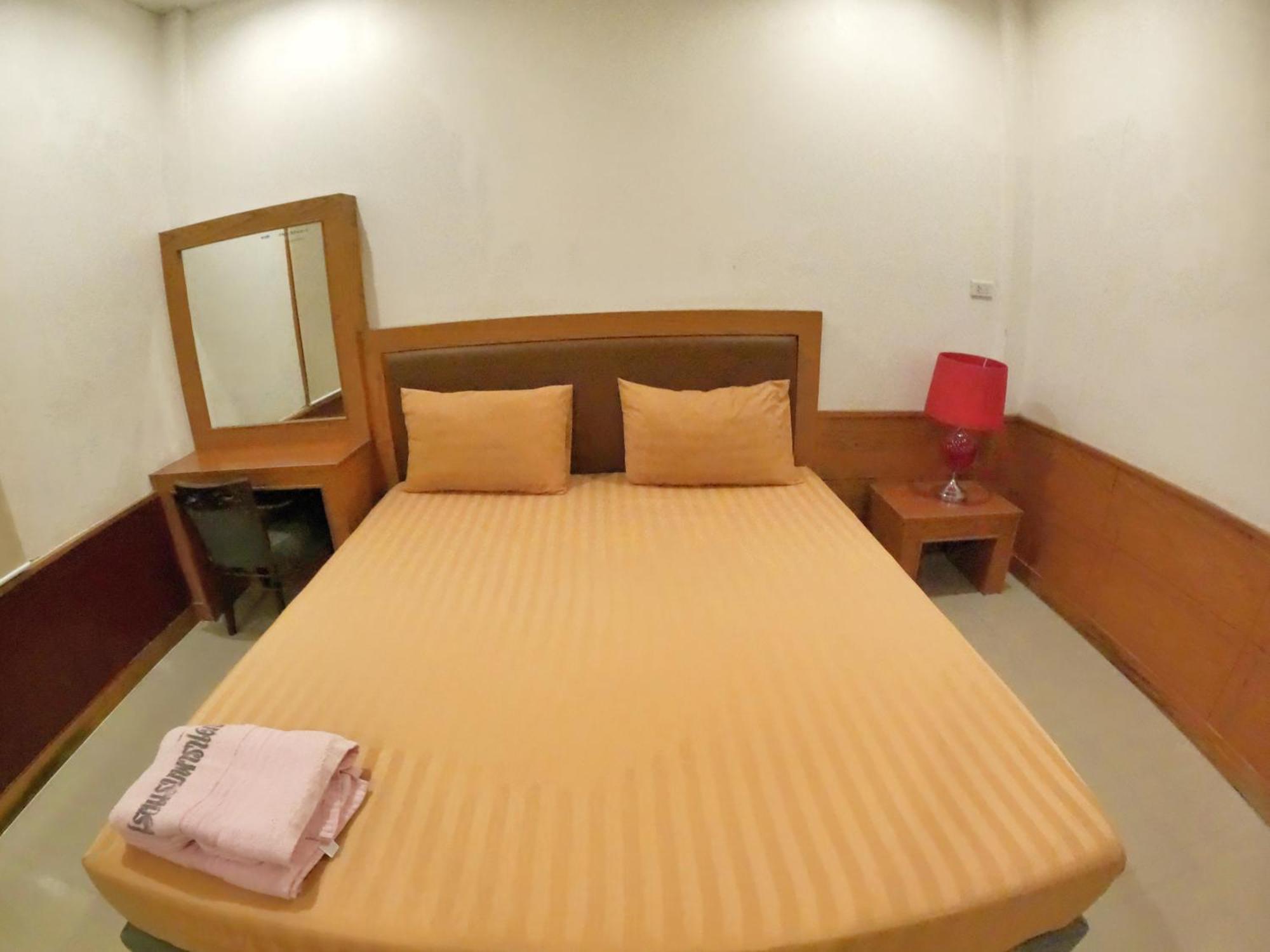 Paradise Hotel Канчанабури Стая снимка
